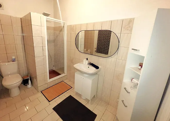 Appartement T2 Proche Centre Nîmes